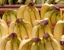 Walmart tiene plátano maduro y verde, para madurar en casa. EL INFORMADOR/Archivo