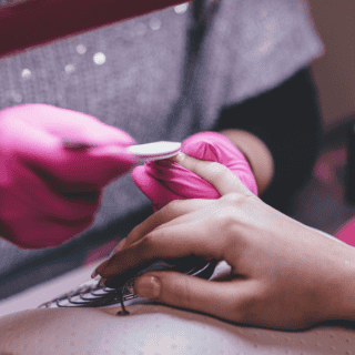 ¡Toma nota! Expertos señalan si el uso de gelish causa cáncer