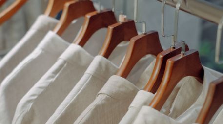 La pérdida de interés en la apariencia personal o la falta de motivación para cambiar de vestimenta pueden estar asociadas a episodios de depresión o agotamiento psicológico. CANVA/ ESPECIAL