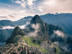 En Sudamérica encontrarás verdaderas joyas, como el enigmático Santuario Histórico de Machu Picchu. Unsplash.