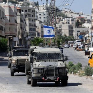 Israel reabre centros de trabajo que cuentan con búnkeres