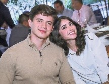 Miguel Ramírez y Paulina Mora celebrando el sexto aniversario de Mochomos Guadalajara. GENTE BIEN JALISCO / C. Jimeno