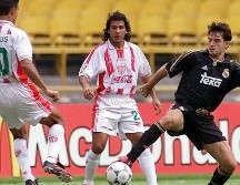 En el Mundial de Clubes del 2000, Necaxa se jugó la tercera posición del torneo ante el mejor equipo del mundo, el Real Madrid. AFP / ARCHIVO