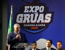 La Asociación Nacional de Empresarios Mexicanos de Grúas pidió a los gobiernos federal y estatal impulsar una reforma legislativa que aborde este problema de manera integral. EL INFORMADOR / H. FIGUEROA