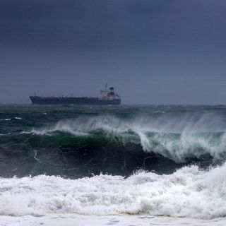 Huracán "Erick" causa estragos en Chiapas y mantiene en alerta a varios estados del país