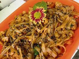 Disfruta de una agradable tarde y de verdadera gastronomía tailandesa en Tuk tuk Thai. CORTESÍA