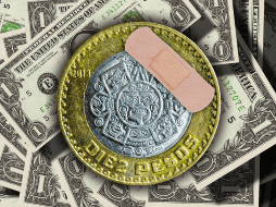 El cierre de la semana no fue positivo para el peso frente al dólar. ESPECIAL / CANVA