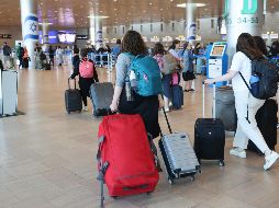 Aunque el aeropuerto de Ben Gurión ha retomado su actividad habitual, muchas aerolíneas siguen afrontando problemas de programación y cancelaciones. EFE/A. Sultan