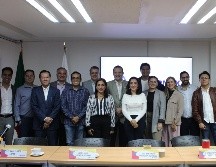 El evento tuvo un diálogo abierto con los asistentes, entre los que se encontraban empresarios, jóvenes emprendedores, y representantes académicos. ESPECIAL