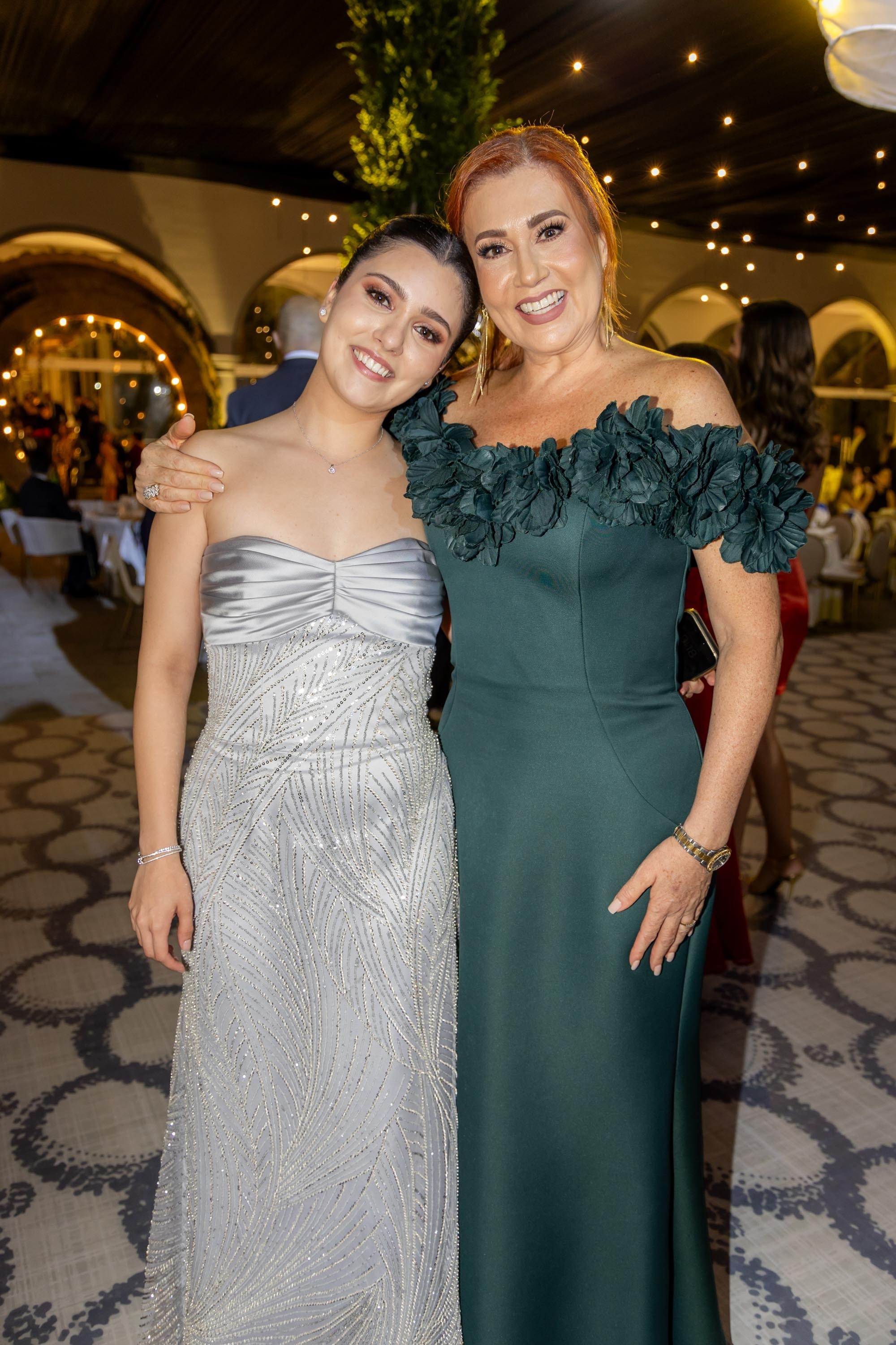 Graduaciones 2025 American 25 Senior s Noche Estrellada En Su Fiesta 