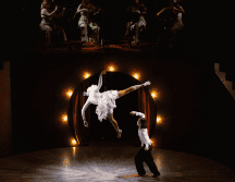 Estreno mundial dentro del Grec Festival de 'Le Petit Cirque', un espectáculo que combina circo música y danza. EFE/M. Pérez