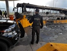 El incendio se originó en la zona de las llantas, presuntamente por una falla mecánica, según dicta el reporte preliminar. ESPECIAL