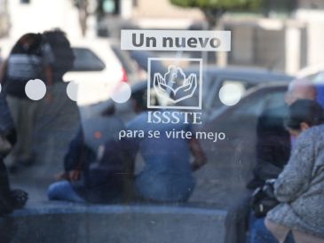 El decreto de la presidenta Sheinbaum modifica la tabla de edad para jubilación plasmada en la Ley del ISSSTE del 2007. EL INFORMADOR/Archivo