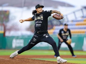 Dereck Rodríguez tuvo una mala salida donde recibió 12 hits y siete carreras en tres entradas. CORTESÍA/Charros de Jalisco