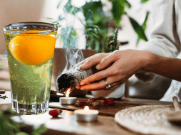 Si bien las limpias forman parte importante del folclore y las creencias populares, los elementos observados en el huevo después del ritual pueden explicarse desde la ciencia.  CANVA