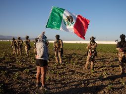 Los enfrentamientos se intensificaron con el uso de gases lacrimógenos contra los manifestantes. EFE/A. DINNER