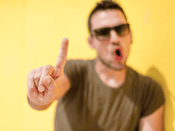 Este acto de conciencia personal es el primer paso para vivir con más autenticidad y plenitud. Aunque al principio puede ser desafiante, con el tiempo se vuelve una herramienta fundamental para proteger la salud mental. CANVA