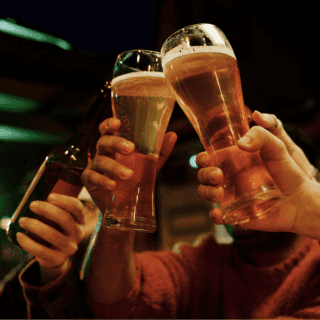Los riesgos silenciosos de beber cerveza sin alcohol