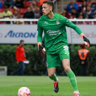 Los olvidados de Chivas que encajaron en el sistema de Gabriel Milito