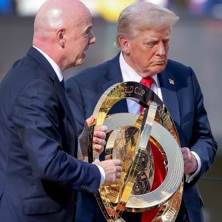 ¿Gianni Infantino le regaló el Trofeo del Mundial de Clubes a Donald Trump?