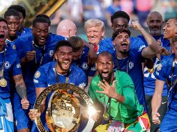 Trump acaparó protagonismo en la premiación del Chelsea. EFE/J. Lane