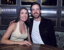 Gabriela Pérez y Rodrigo Covarrubias celebrando el tercer aniversario de Cuerno Andares. GENTE BIEN JALISCO / C. Jimeno