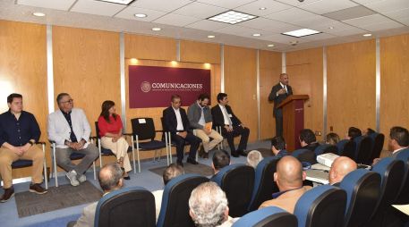 La SICT ha fortalecido su capacidad de respuesta inmediata para la conservación de carreteras y caminos, además de retomar trabajos realizados por administración directa y reactivar el uso de trenes de pavimentación como herramienta clave. CORTESÍA