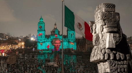 La Catedral Metropolitana de la Arquidiócesis de México solicitó al Gobierno capitalino dejar de exhibir proyecciones del espectáculo Memorias Luminosas. FACEBOOK / Gobierno de la Ciudad de México