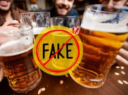 El periodista Carlos Jiménez compartió en sus redes sociales un video en el que se muestra a un hombre abriendo botellas de cerveza que, en lugar de contener la bebida, estaban llenas de agua con jabón.  CANVA