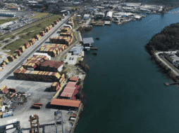 Balboa se situó como segundo puerto con mayor movimiento de contenedores en Panamá, con más de 2.3 millones de TEU en el 2024, mientras que Cristóbal se ubicó quinto con 1.3 millones de unidades. EFE / ARCHIVO