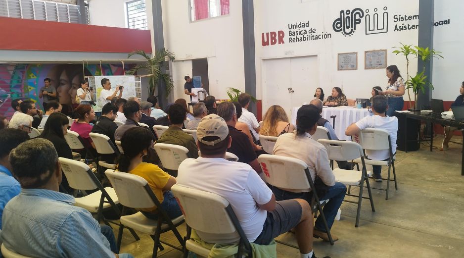 Colectivos ambientales se reunieron este sábado en el municipio de Juanacatlán con Claudia Gomez Godoy. ESPECIAL