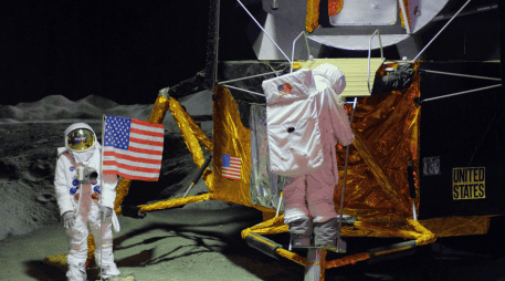 A más de cinco décadas del alunizaje del Apolo 11, la mayoría de las pruebas científicas y tecnológicas respaldan que la misión fue real.  CANVA