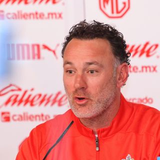 Efraín Flores pide paciencia y prudencia para el proyecto de Milito en Chivas