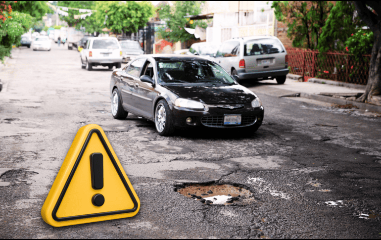 Es importante sujetar de manera firme el volante para que el vehículo no pierda el control. EL INFORMADOR / ARCHIVO
