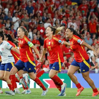 Inglaterra-Italia y Alemania-España definen las semifinales de la Eurocopa Femenina 2025