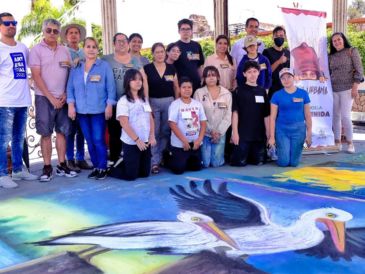 Este taller forma parte de la quinta parada de Raíz Urbana, un programa que combina técnicas tradicionales como el Arte Madonnari con elementos contemporáneos del arte urbano, y que promueve la creación colectiva en el espacio público. CORTESÍA