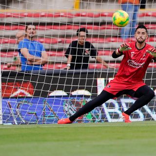 Camilo Vargas acelera su recuperación; podría regresar ante Rayados