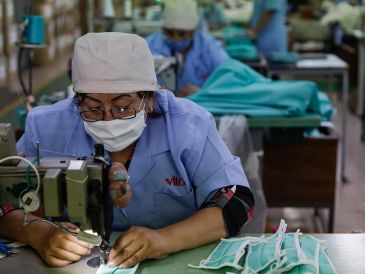 La reducción de la jornada laboral representa un avance en materia de leyes y derechos laborales. NOTIMEX/ARCHIVO