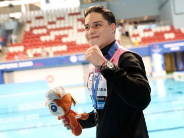 Olvera, que firmó una nota de 429.60 puntos, se quedó a 14.10 unidades del chino Jiuyuan Zheng. EFE/EPA/H. Hwee Young