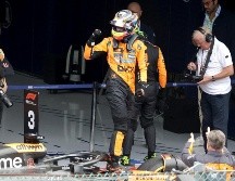 La competencia inició con una hora y 20 minutos de retraso debido a la intensa lluvia que azotó la región de las Ardenas. EFE/O. MATTHYS