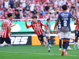 Con la llegada de Gabriel Milito, el surgido en fuerzas básicas de Chivas es el relevo de lujo del Guadalajara. IMAGO7.