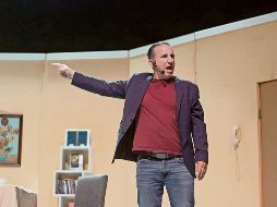 El actor, en una escena del montaje, protagoniza la obra escrita por Gilles Dyrek. CORTESÍA