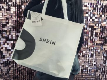 A partir del 15 de agosto, las importaciones menores a 117 dólares desde países con los que no se tiene tratado de libre comercio pagarán un impuesto de 33.5%. EL IFORMADOR/Archivo