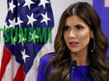 Hemos rebajado la amenaza de tsunami: Kristi Noem. EFE / Elvis González