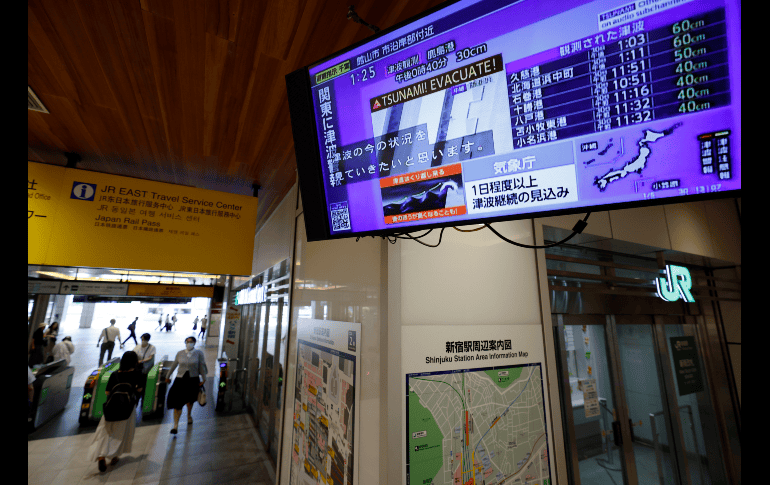 El terremoto acaecido en la península de Kamchatka, provocó alertas de tsunami en Japón, Rusia, Hawái y Alaska. EFE / EPA / F. Robichon
