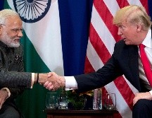 Cuando Trump se reunió en febrero con Modi, el presidente estadounidense dijo que India comenzaría a comprar petróleo y gas natural estadounidenses. AP / ARCHIVO