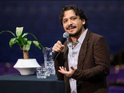 En uno de los clips, mientras intenta interactuar con el público, parece tener dificultad para articular algunas palabras. EL INFORMADOR/ ARCHIVO