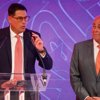 Canaco entrega Mercurio empresarial a SESAJAL