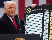El presidente Donald Trump habla sobre los aranceles que desea imponer en la Casa Blanca en Washington el 2 de abril del 2025.  AP/M. Schiefelbein