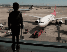 Los padres, que viajaban con otro niño, optaron por dejar solo al menor en la terminal, en lo que esperaba a que un familiar llegara a recogerlo. EFE / ARCHIVO